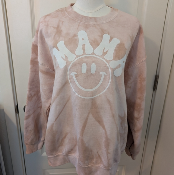 Gildan Tops - GILDAN 'MAMA' Sweatshirt Tie Dye Peachy Tan with White Graphic Oversized Size L